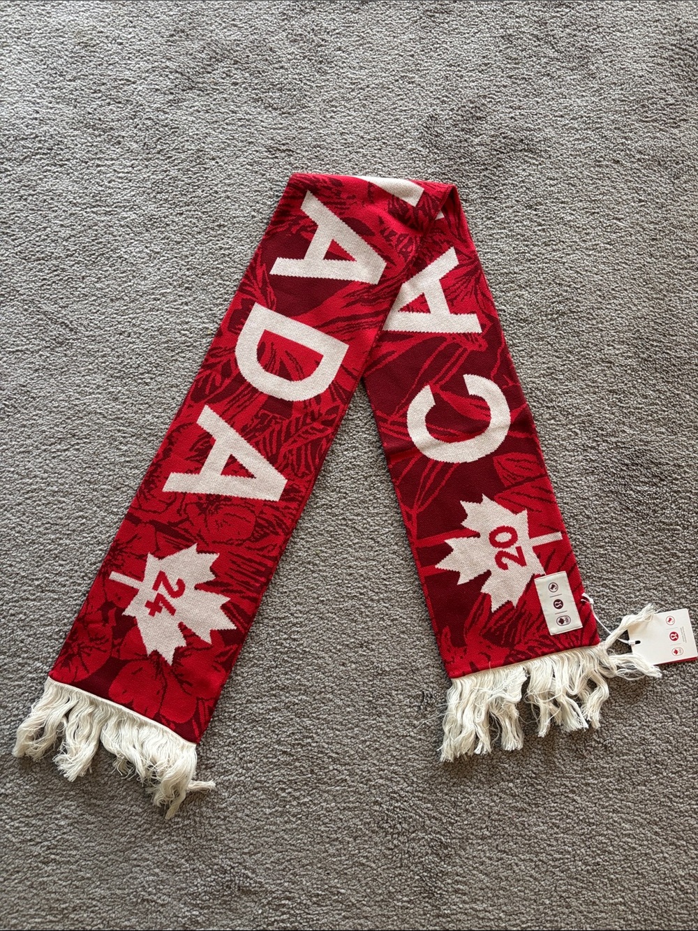 NWR!Lululemon Canada Red Knit Scarf with White Maple Leaf Accents